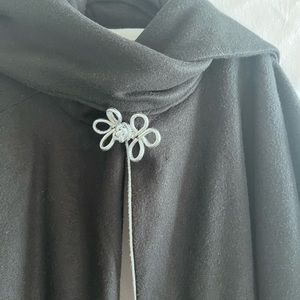 Wool Black and White Cape